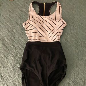 Albion Fit one piece geometric style